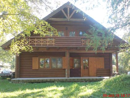Block/Holzhaus am Plattensee direkt am Ufer eigene Strand