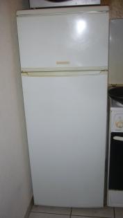 Kühlschrank weiß freistehend