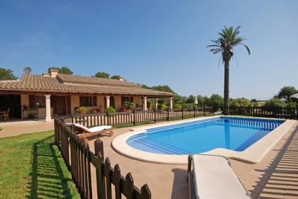 Fincas Pool Kindersicher freie Termine