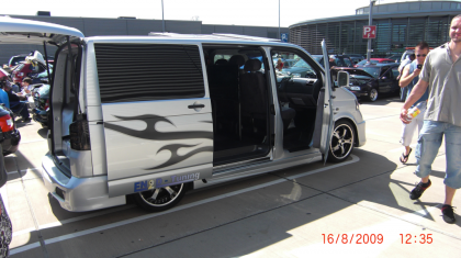 Suche dringend Garage für meinen VW T5 Transporter