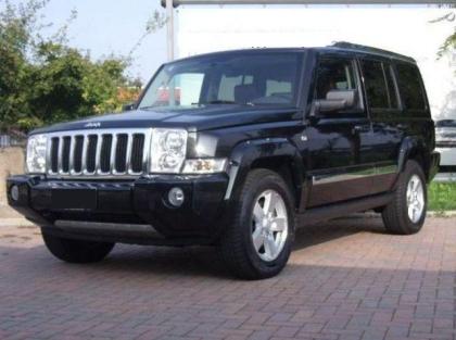 Jeep Commander 3. 0 v6 crd 218 limited