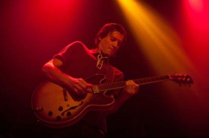 Gitarrenunterricht aus LA gefällig All you need is Skype