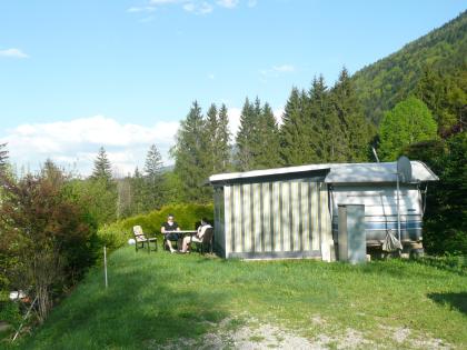 Terrassencamping Össtereich Wohnwagen Vorzelt