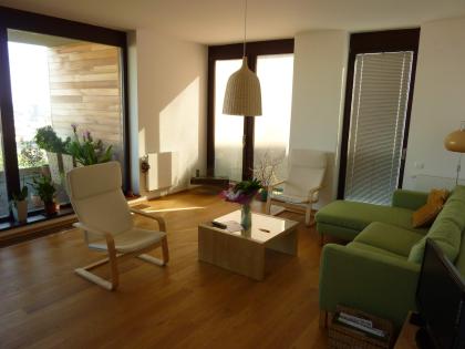 EINZIGARTIGE GROSSZÜGIGE WOHNUNG PANORAMABLICK AUF BRATISLAVA