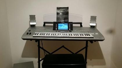 Yamaha Tyros 3 XL Boxen TRS MS02 1000 Tyros Midifile