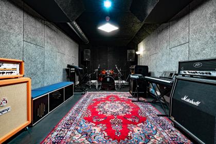 Noisy Rooms Proberäume /// noisy Rooms Rehearsal Studios