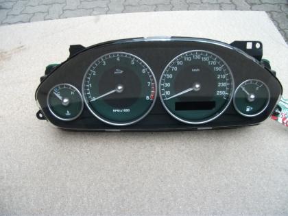 JAGUAR X-TYPE CF1 2 5 V6 AUTM 4X4 / TACHO / TACHOEINHEIT-VISTEON 1X4F-10849